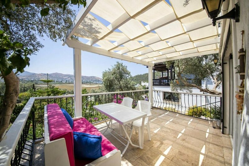 Апартаменты Lovely Flat With Pool and Nature View in Bodrum в Бодруме
