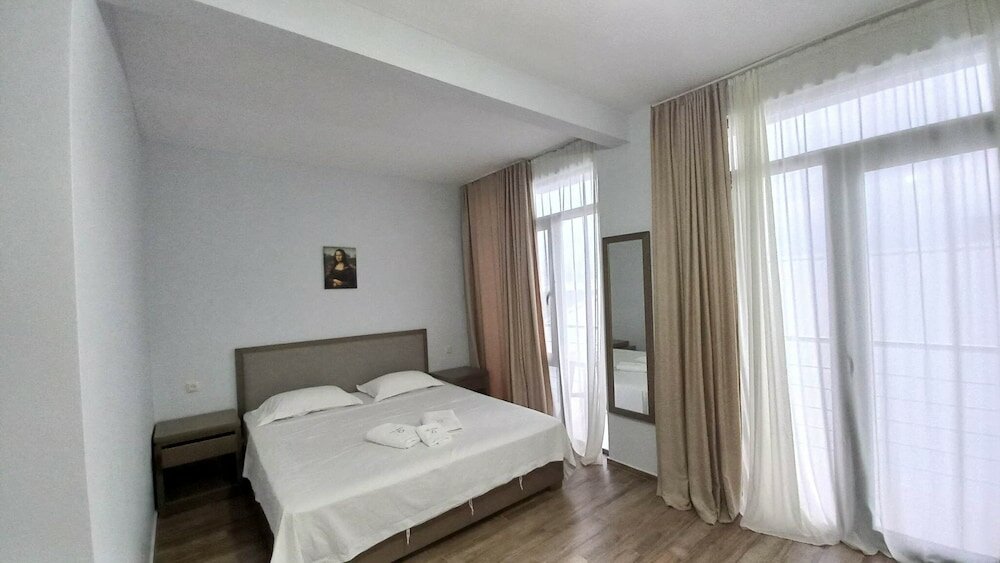 Фото Iveri Beach