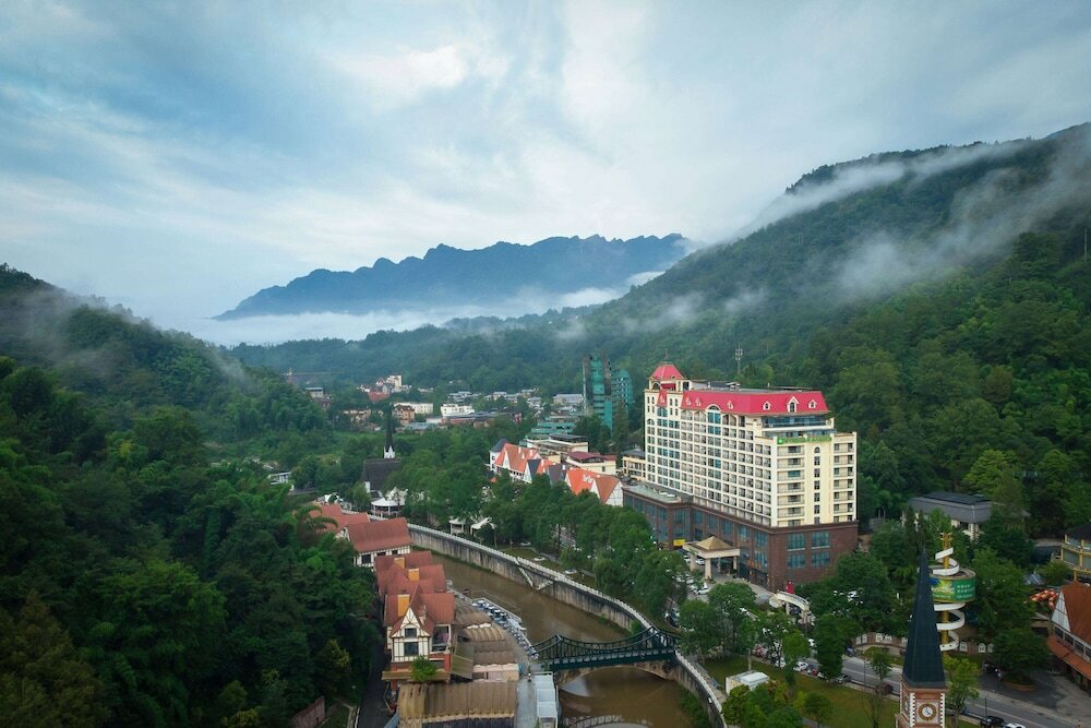 Фото отеля 2