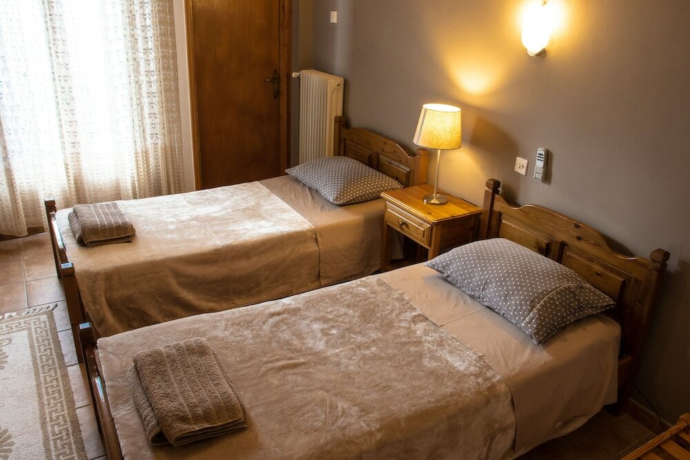 Фото Hotel Defkalion