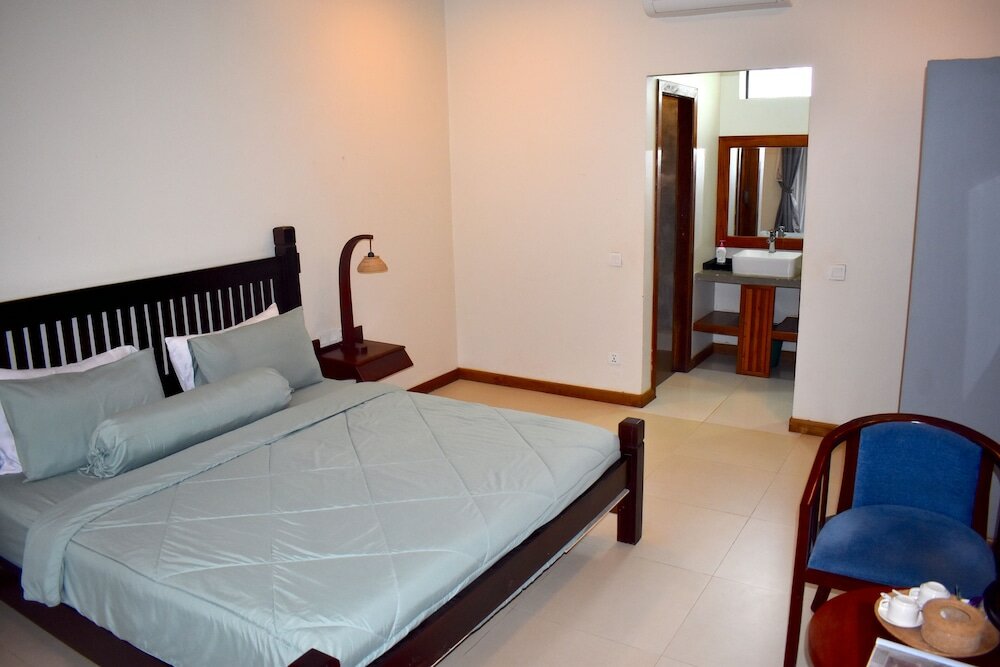 Фото Three Little Birds