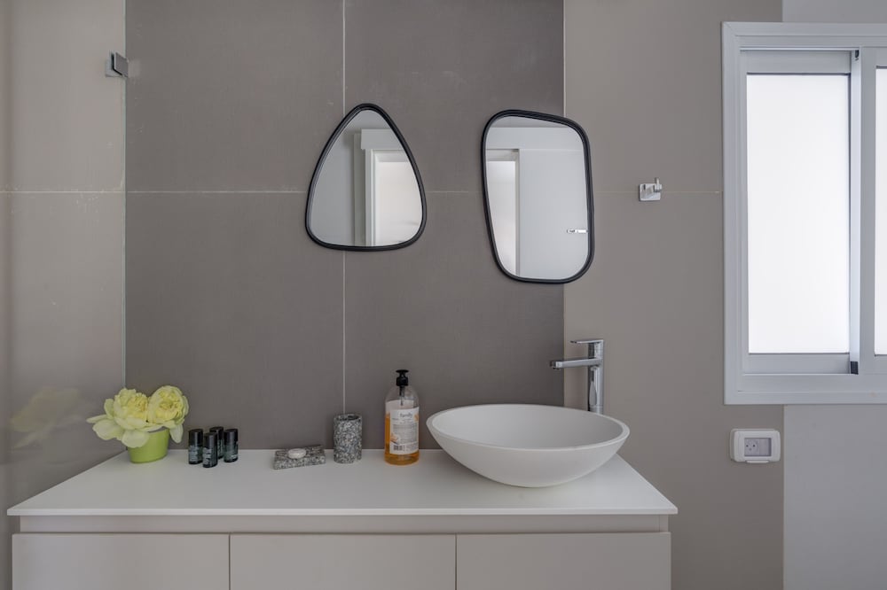 Фото Central17 by Tlv2rent