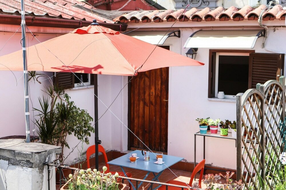 Фото Appartamento con terrazzo a Piazza Dante