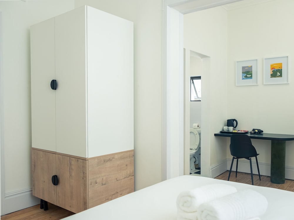 Фото Neighbourgood Hill