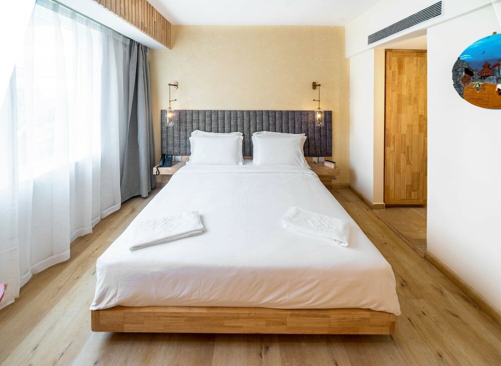 Фото Square hotel