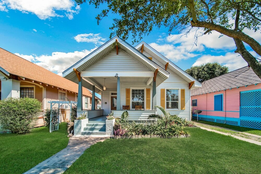 Фото The Bikini Bungalow