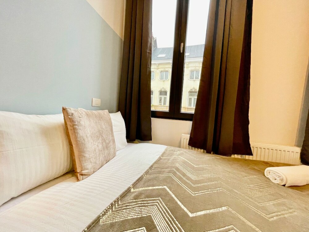 Фото One Lux Stay near Fashion District