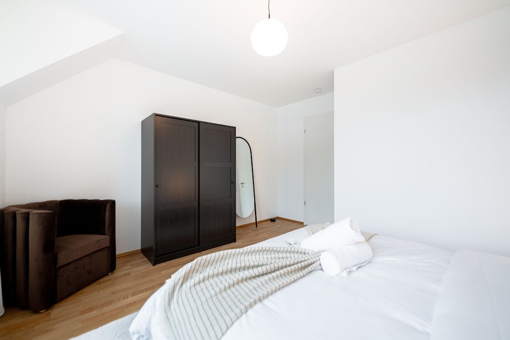 Фото New high-end 2 Br Penthouse w Balcony