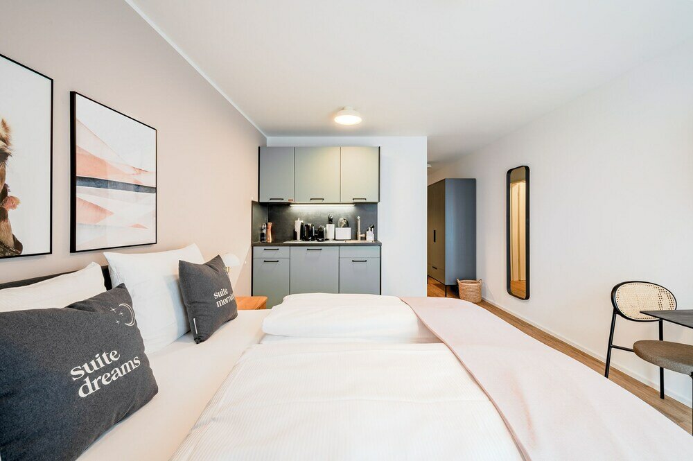 Фото Limehome Metzingen Wilhelmstr