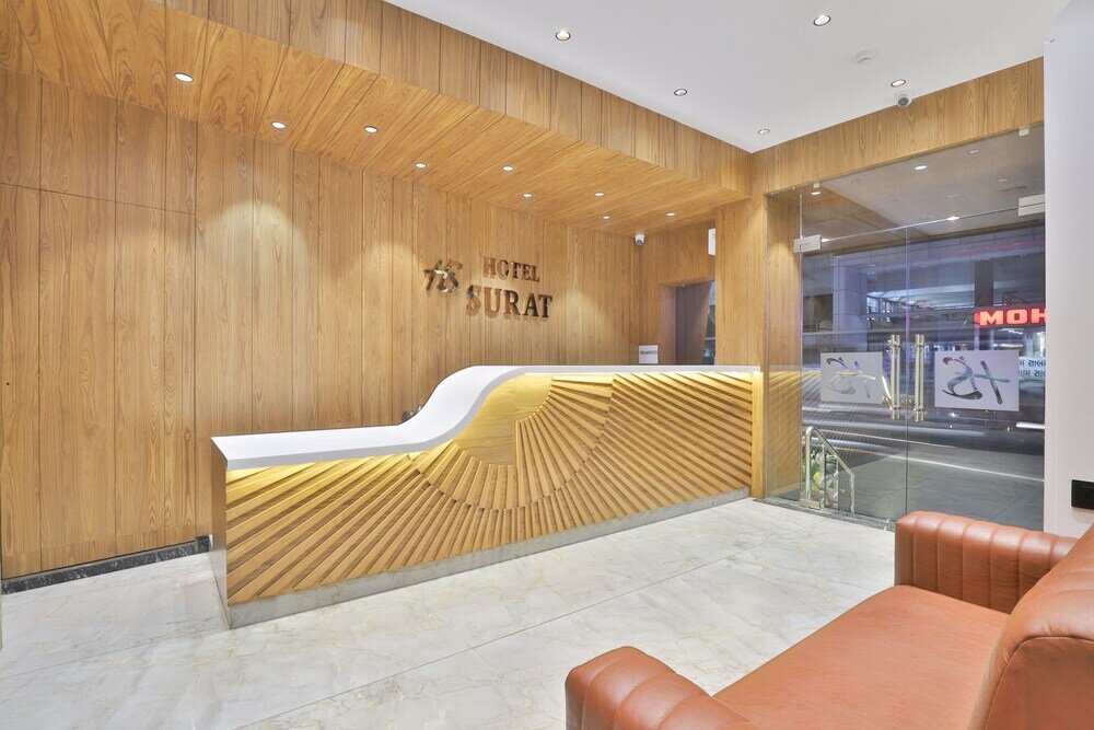Фото Hotel Surat