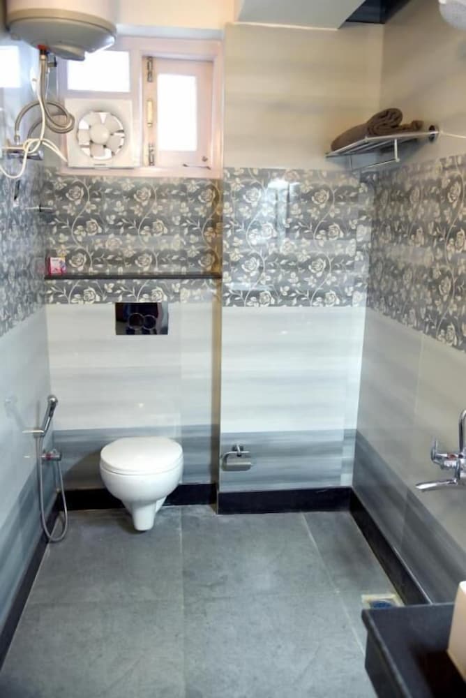 Фото Hotel Uphar