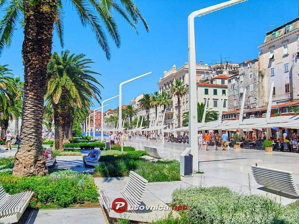 Фото Poetry House