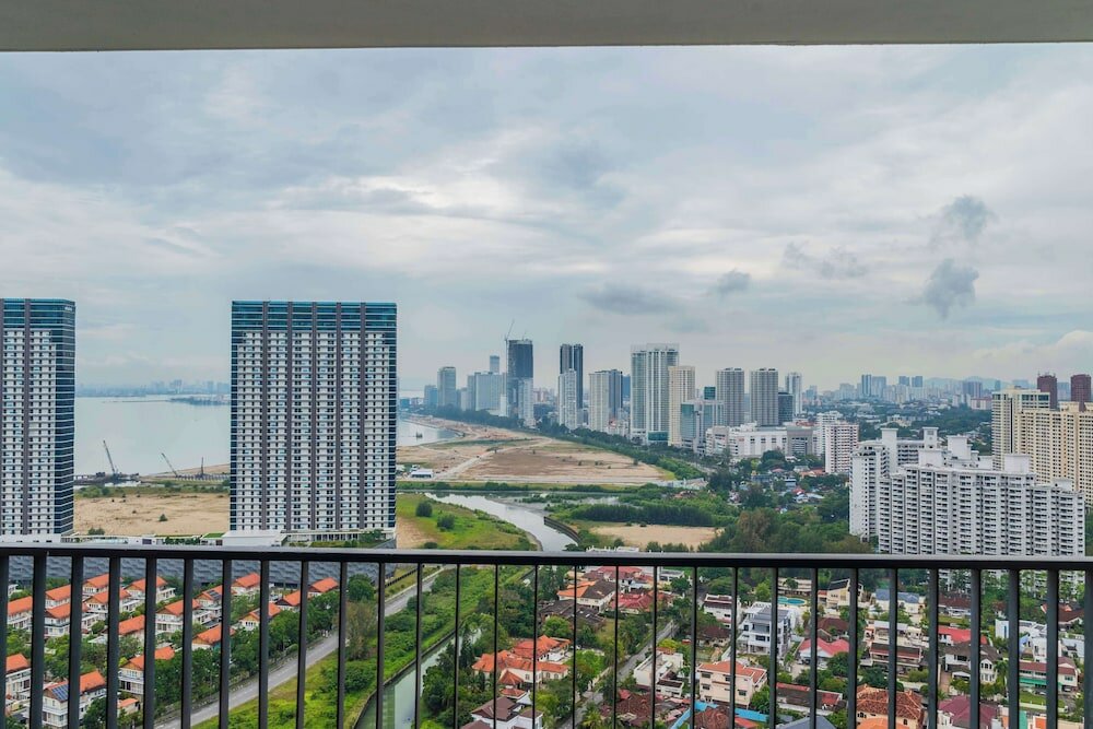 Фото The Landmark by The Only Bnb