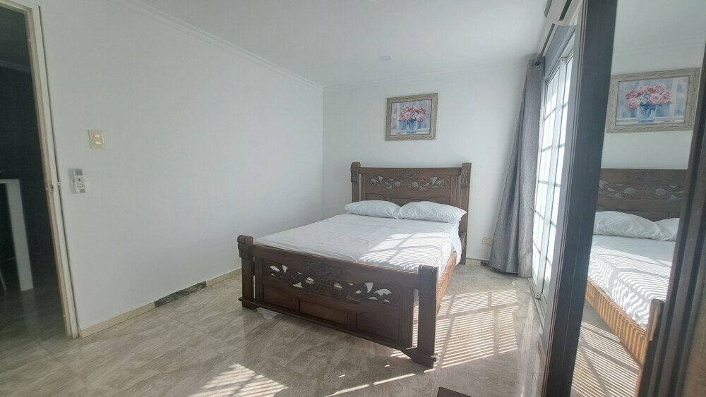 Фото Hotel Ocean Paradise