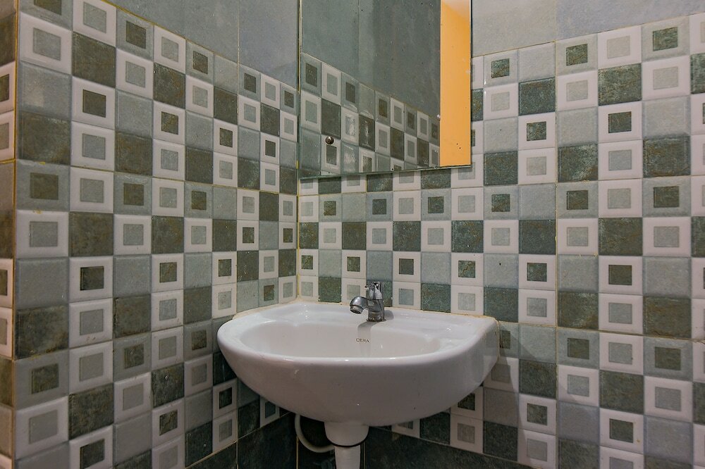 Фото Fabhotel Ug Mansion