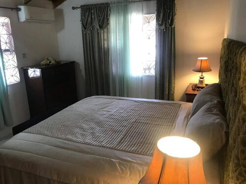Гостиница Impeccable 2-bed House in Montego Bay