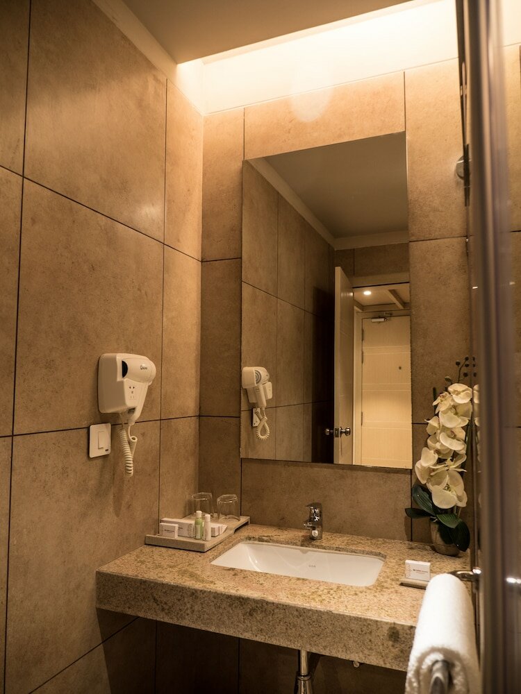 Фото Cholaa Dynasty - A Bergamont Hotel