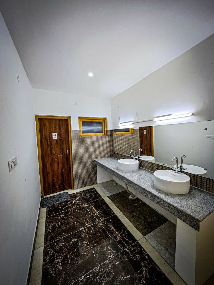 Фото Hotel Hill Top Heaven