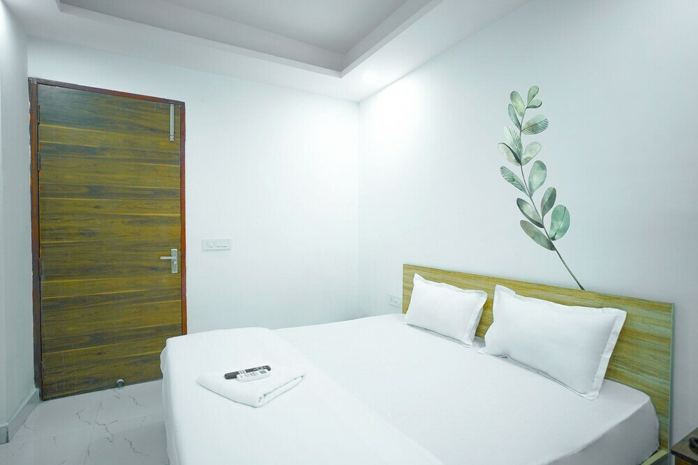 Фото Roomshala 031 Silver Crown Sector 23