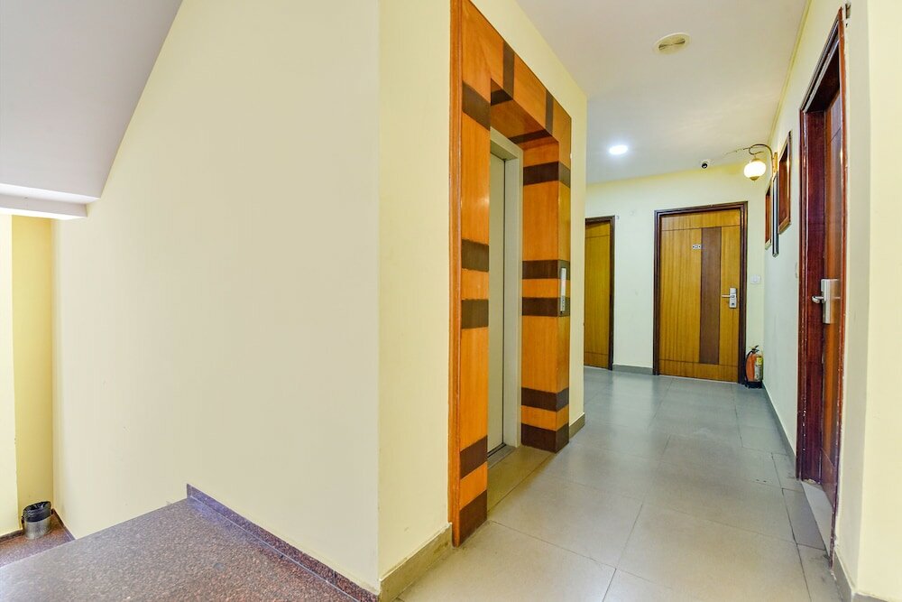 Фото Fabhotel Royal Residency