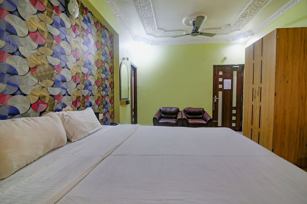 Фото Fabexpress Superior Nesh Inn