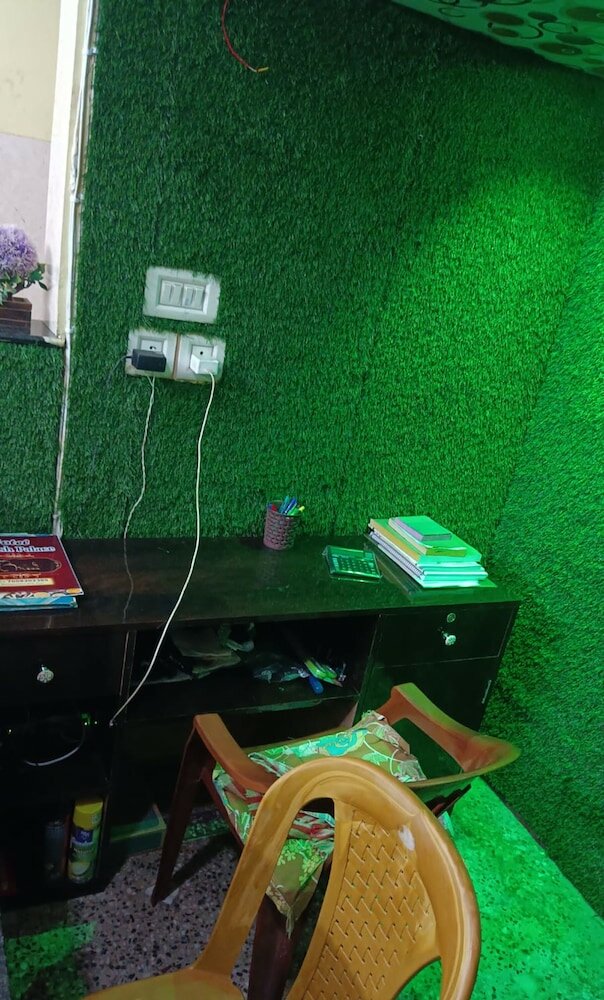 Фото Goroomgo Basera Inn Puri