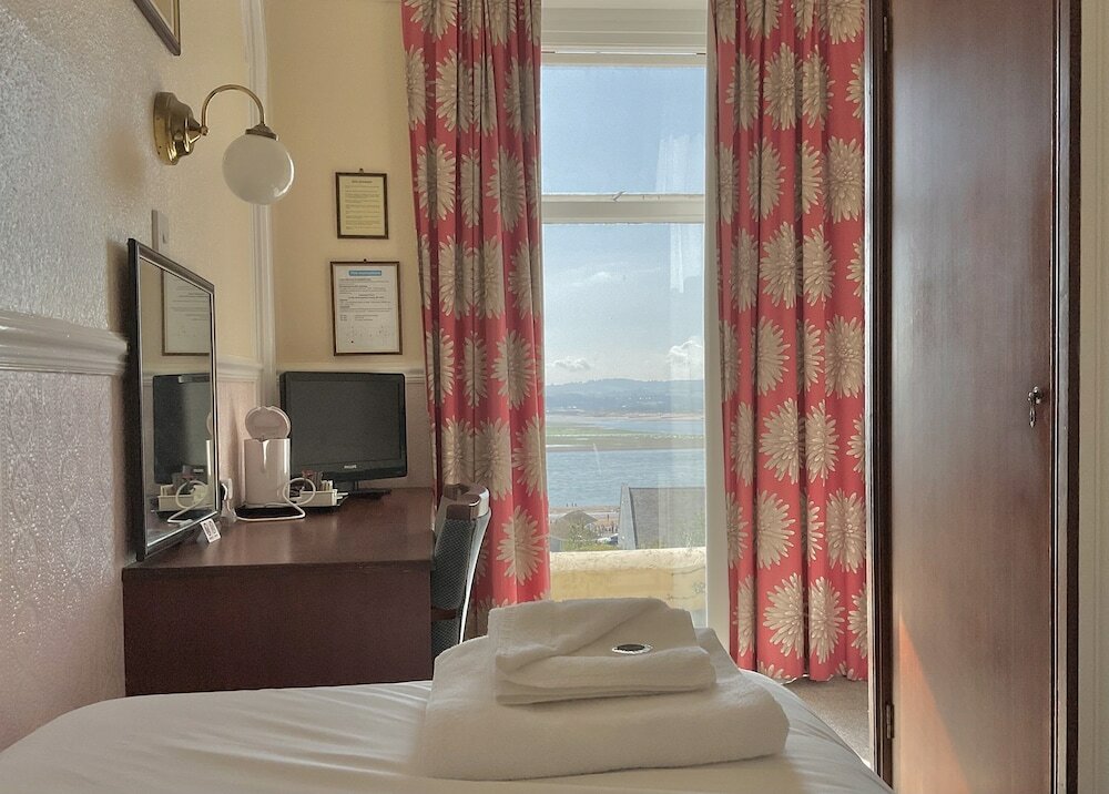 Фото Ashton Court Hotel