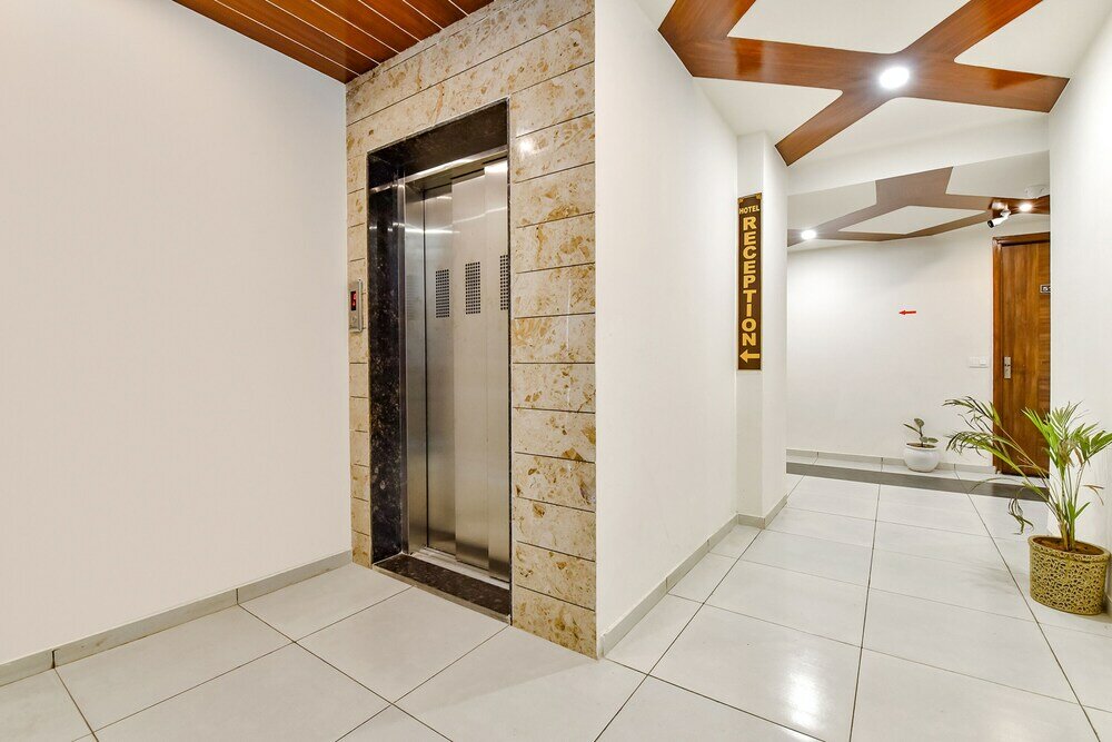Фото Fabhotel Royal City