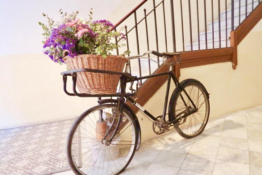 Фото Hostal B&b Poblenou