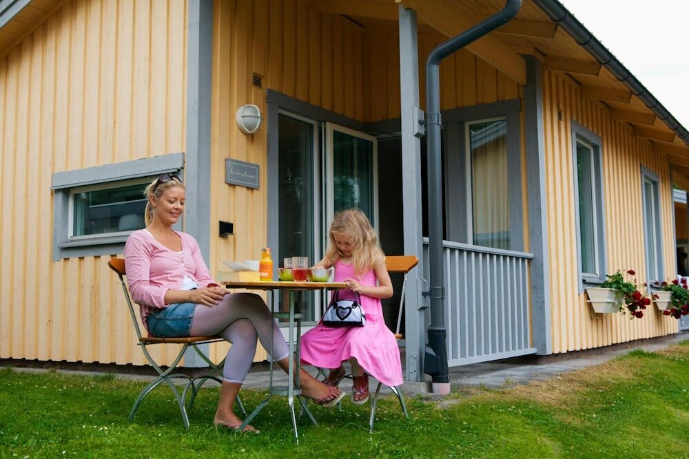 Фото Lisebergsbyn Stugor