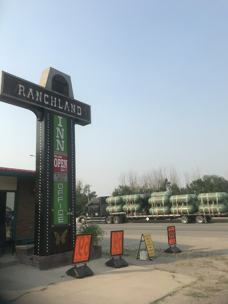 Фото Ranchland Inn