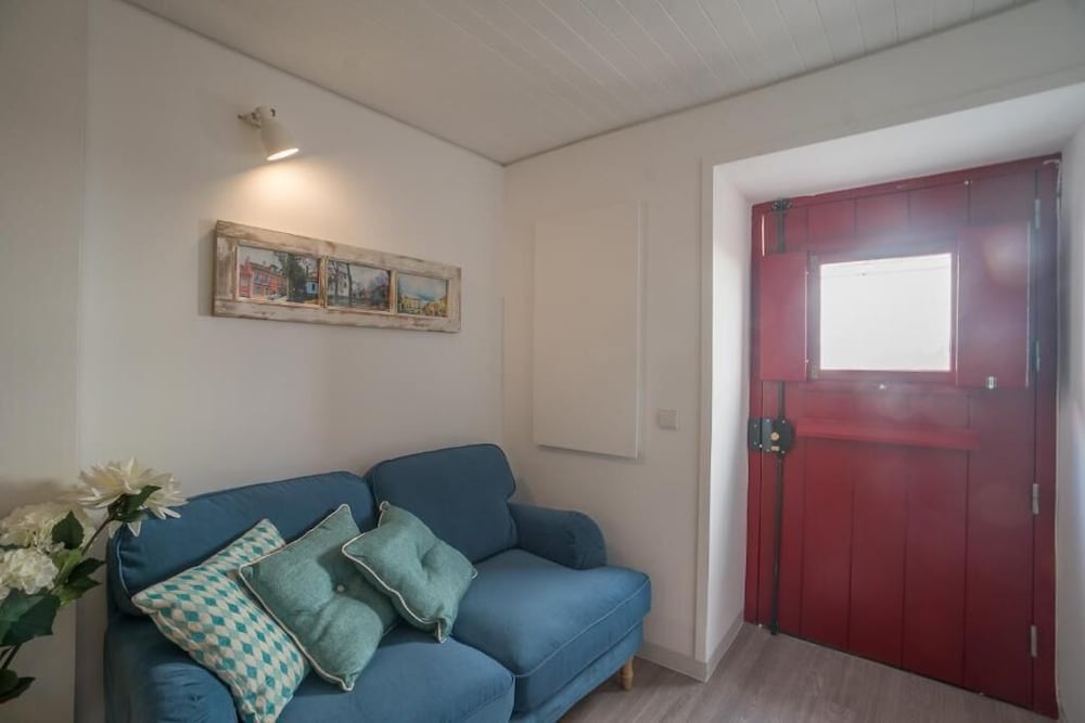 Фото Rose 3 Studio