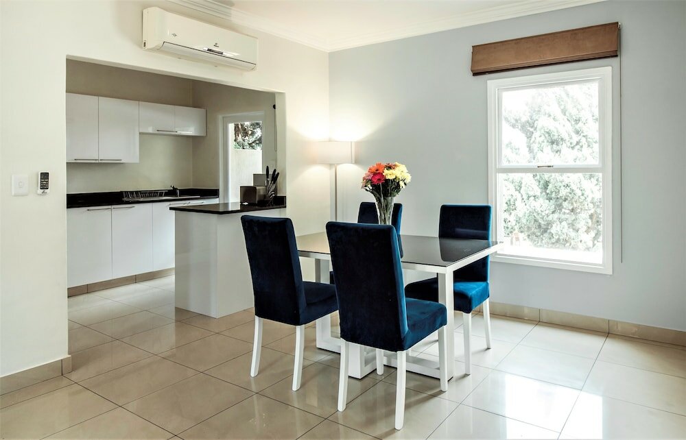 Фото Sandton Executive Suites Villa VIA