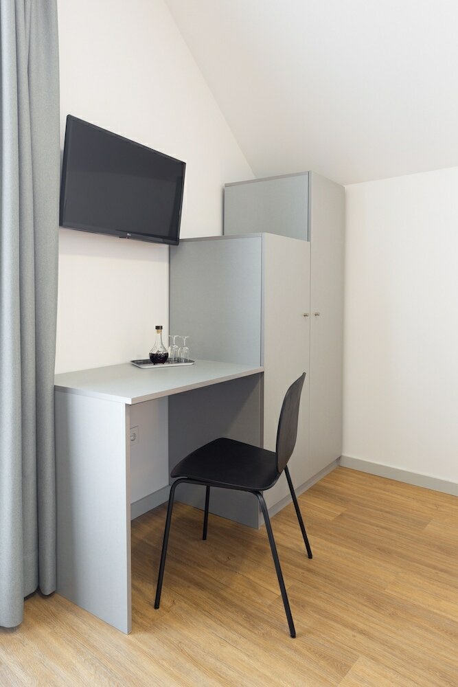 Фото Serra do Pilar Porto Suites