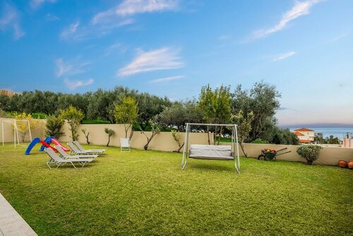 Гостиница Villa Familia Chania