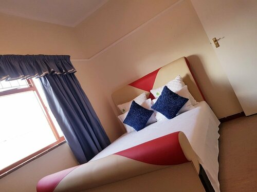 Гостиница Executive Accommodation Bellville в Кейптауне