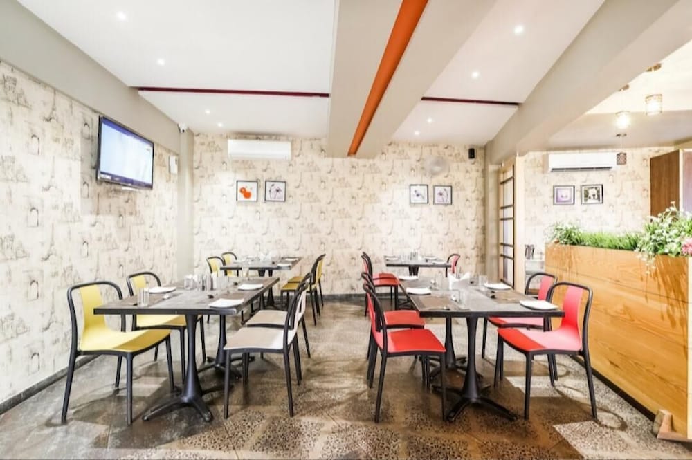 Фото Hotel Shiv Palace