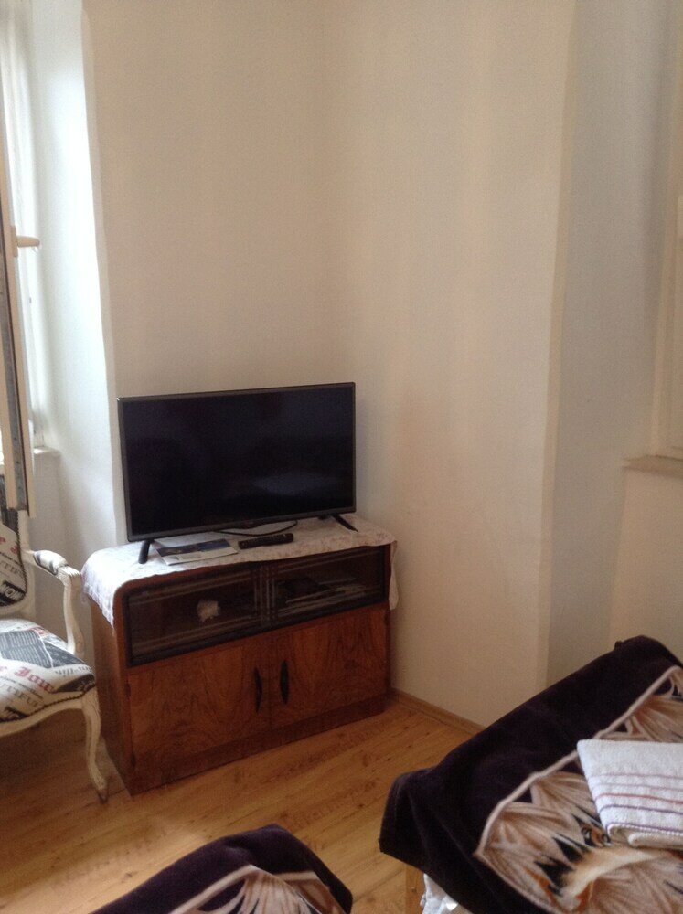 Фото Madona Top Center