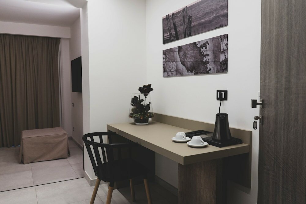 Фото Hotel Pontemare