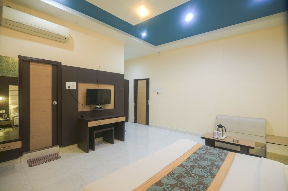 Фото Hotel Vishnu Villas