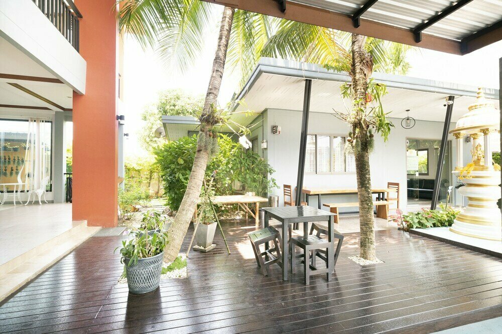 Hotel Oyo 732 Juthamas Hotel, Earth, photo