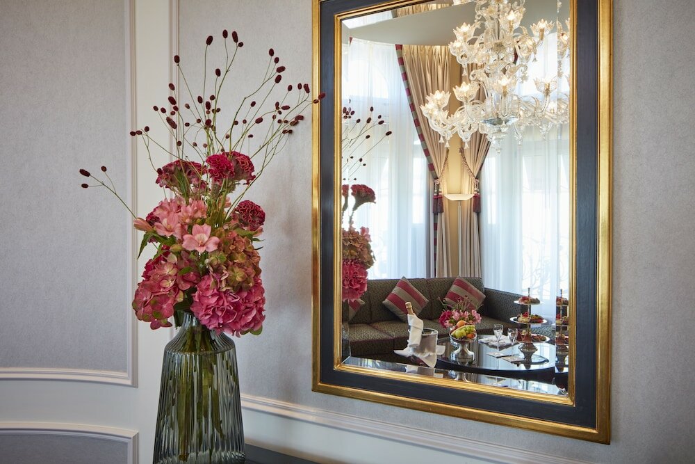 Фото Schweizerhof Zürich