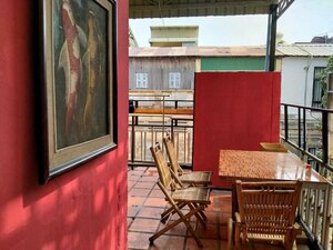 Гостиница East & West Dormitory And Guesthouse