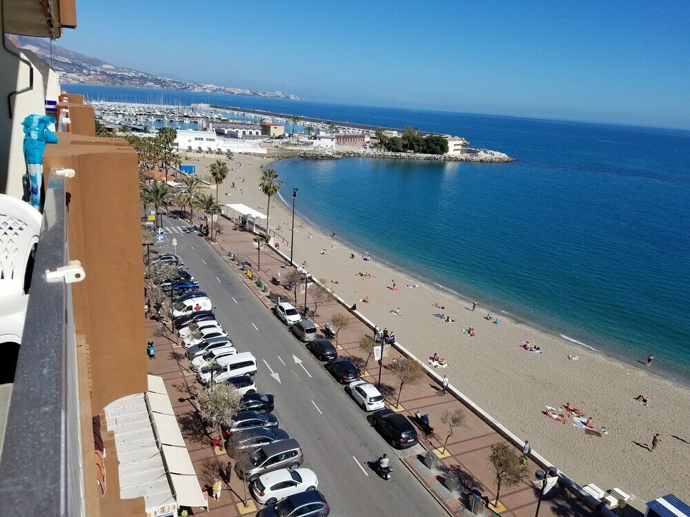 Фото Apartamento El Yate In Front Of The Sea