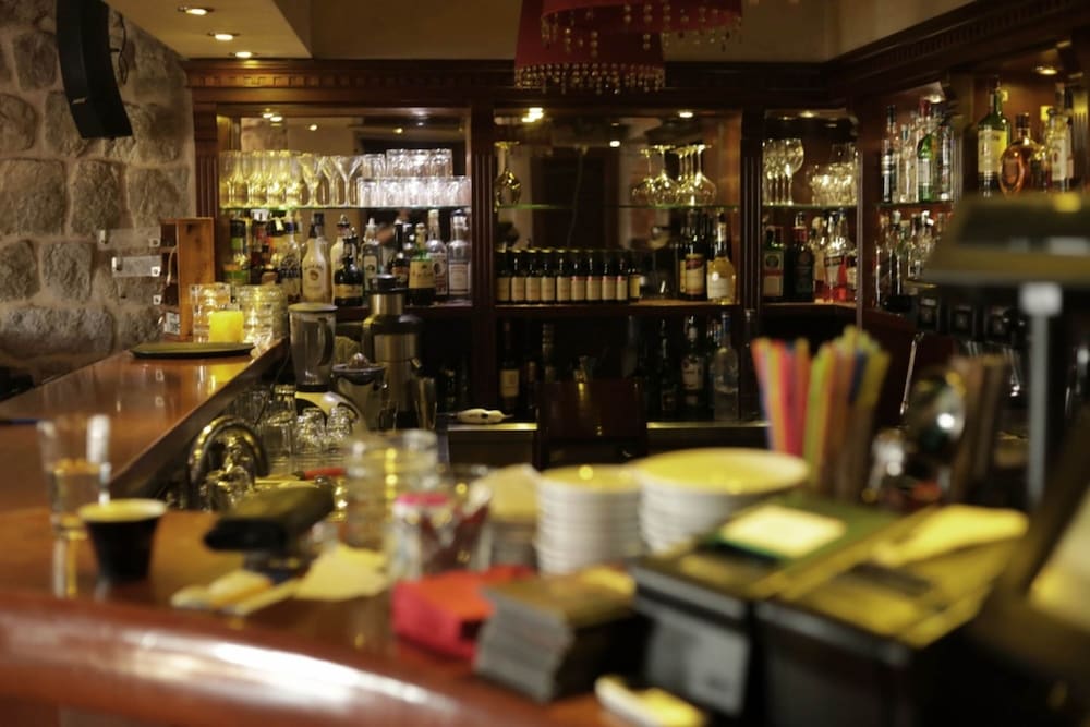 Фото Апарт-Отель Waikiki Tivat