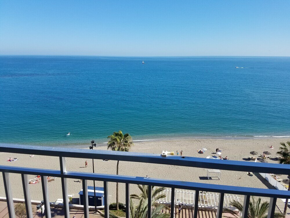 Фото Apartamento El Yate In Front Of The Sea