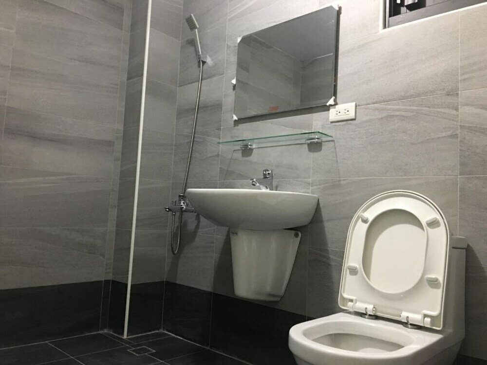 Фото Howj Hostel