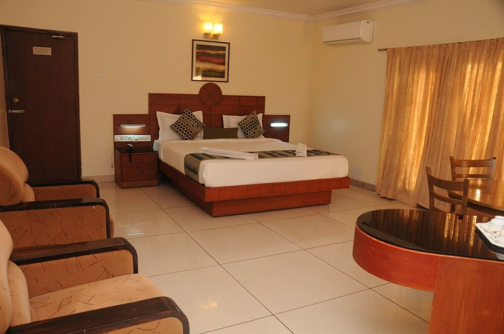 Фото Suvarna Regency