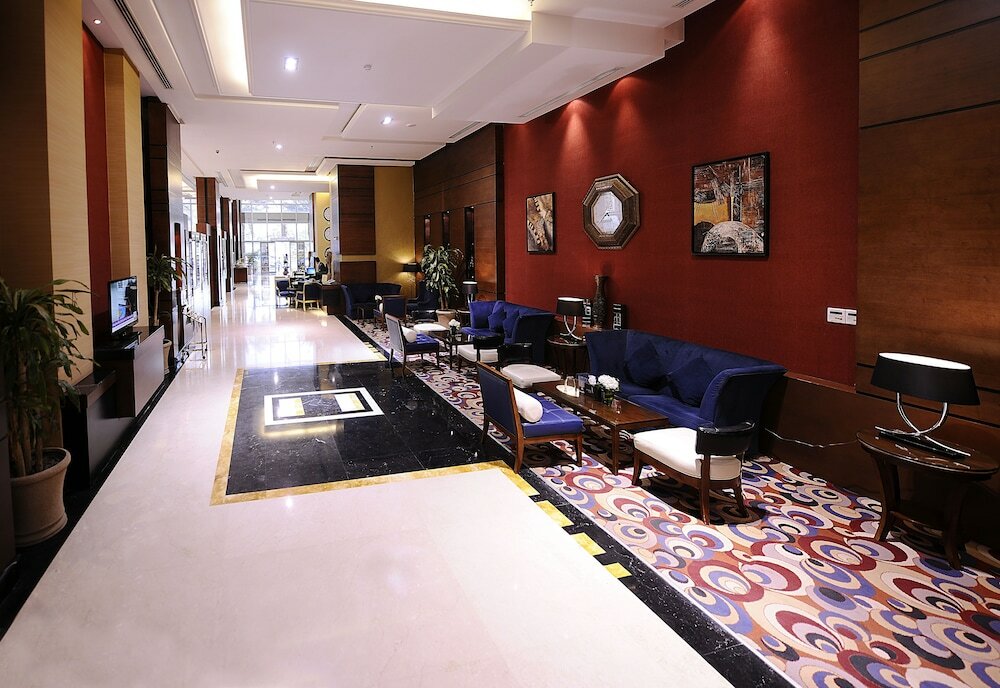 Фото Al Hamra Palace by Warwick