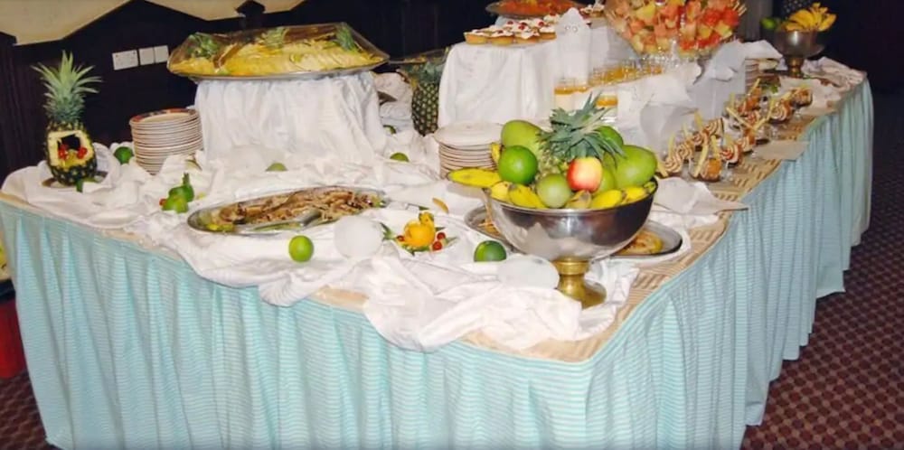 Фото Imperial Botanical Beach Hotel